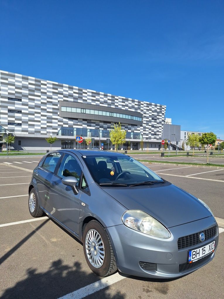 Vând Fiat Grande Punto