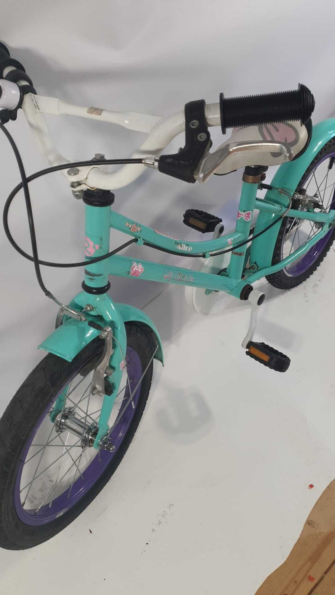 Bicicleta Robike cu roti 16" pentru copii 5-7 ani