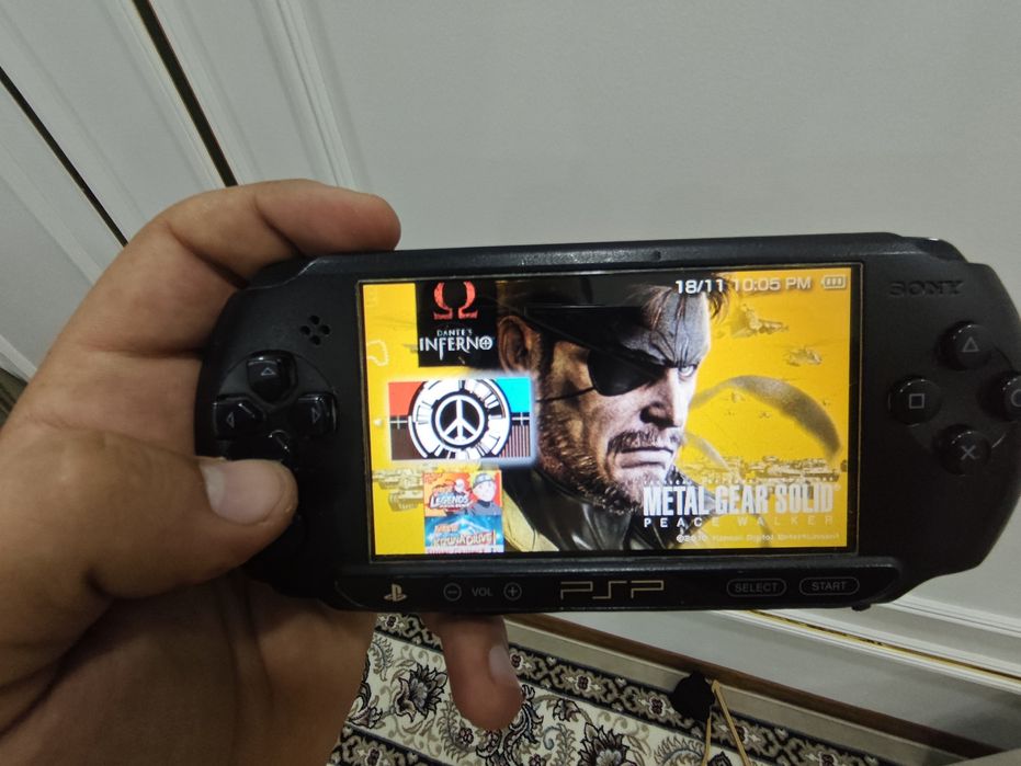 Sony PSP street e1008 (32gb flash с играми)