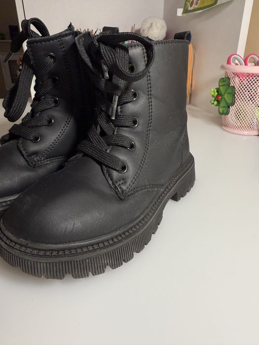 Детски черни ботушки