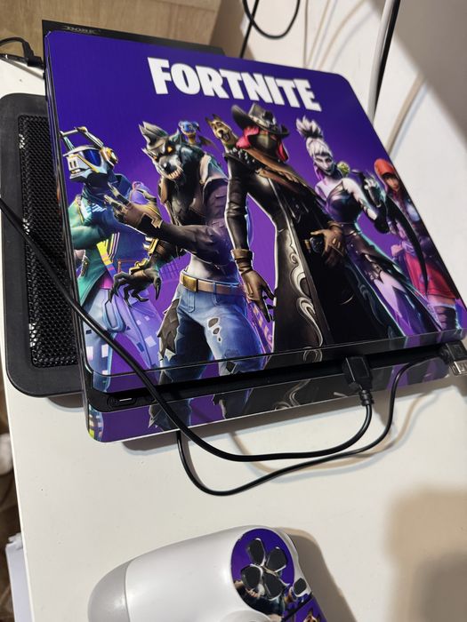 Ps4 Slim 1Tb 2 controler