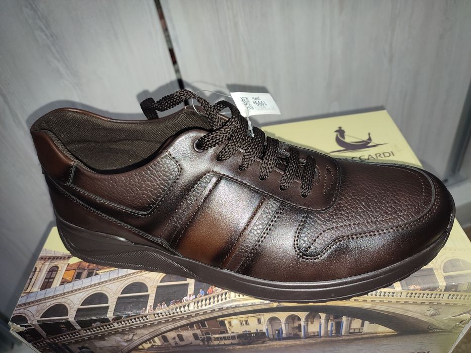 Кроссовки мужские