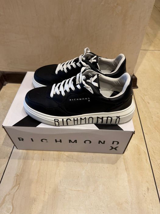 Мъжки обувки John Richmond