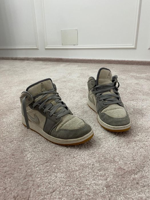 Jordan 1 Mid Coconut Milk