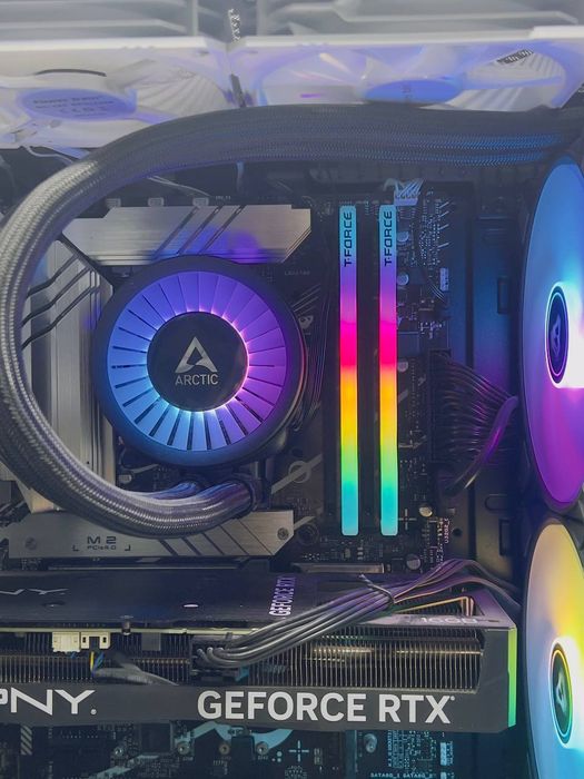 Core i9 12900k. Ozu 32gb. Video karta YO‘Q!!!