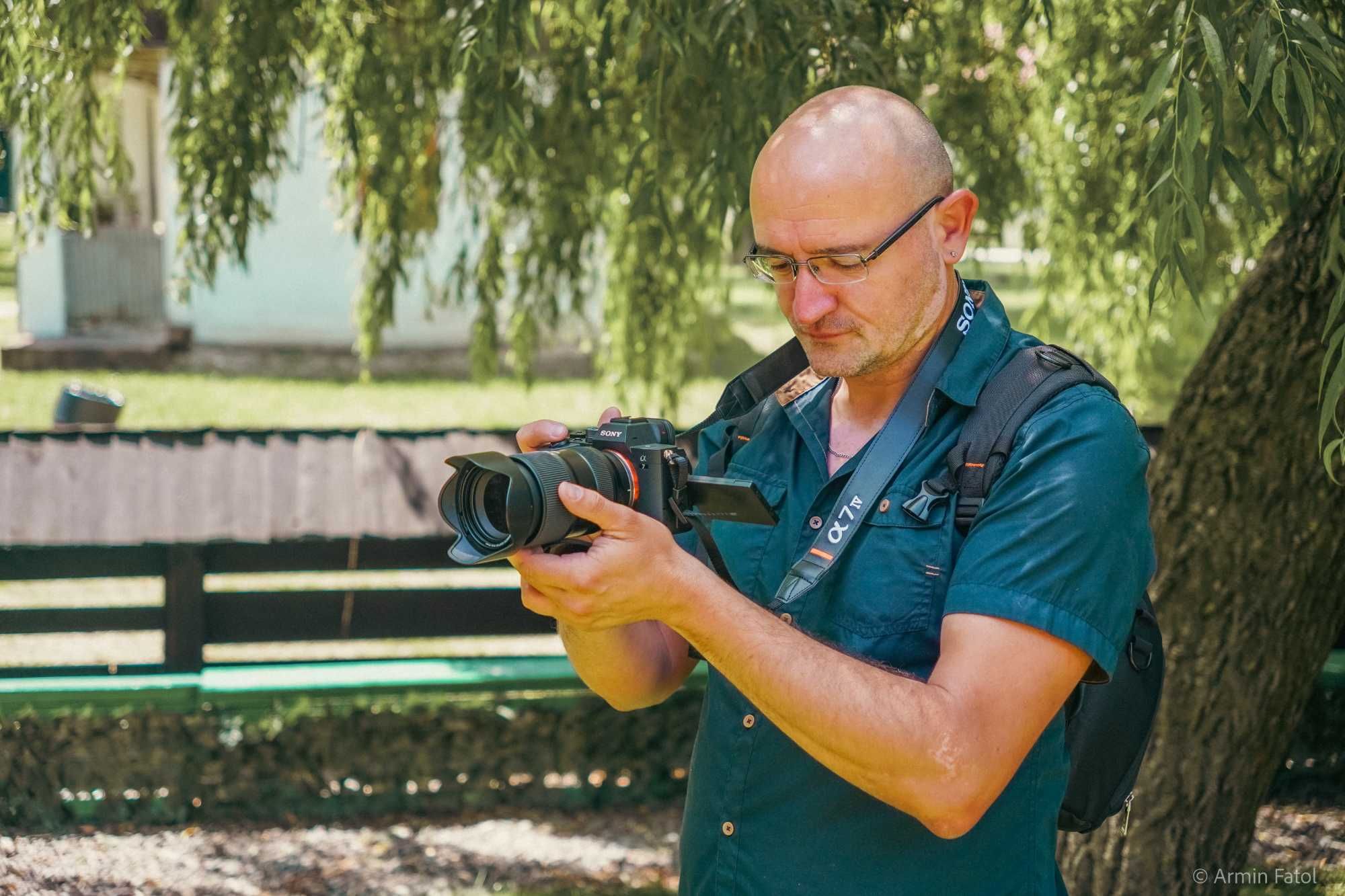Videograf / fotograf evenimente ( filmări video foto nunta, botez )