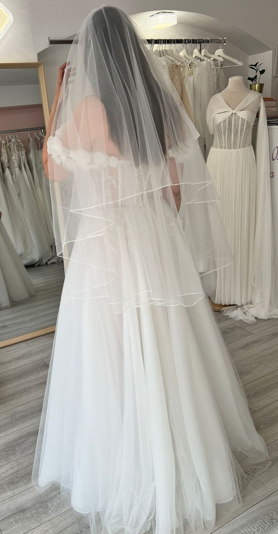 Vând rochie de mireasă