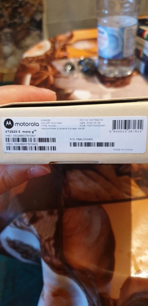Чисто нов телефон MOTOROLA