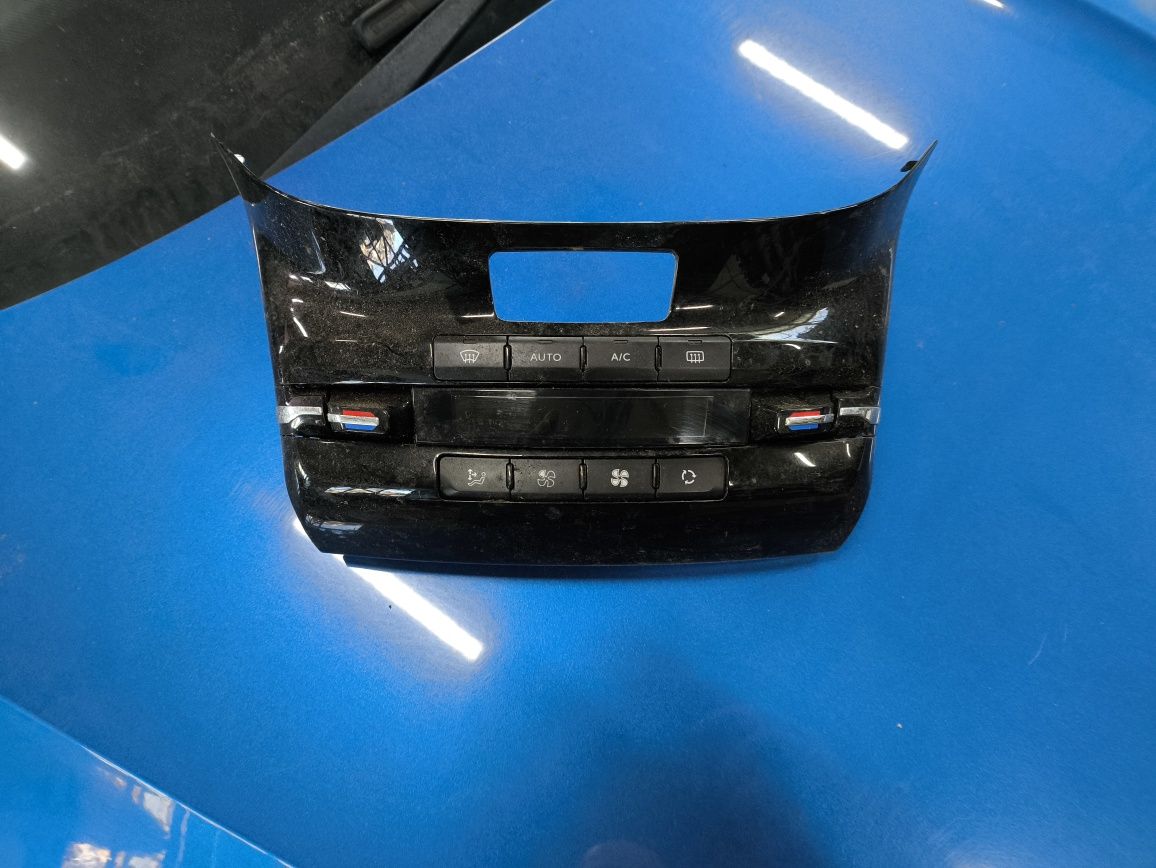 Управление за климатик за Peugeot/Пежо 208/2008
