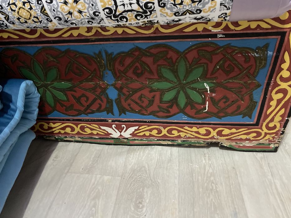 Сандық. Сатылады