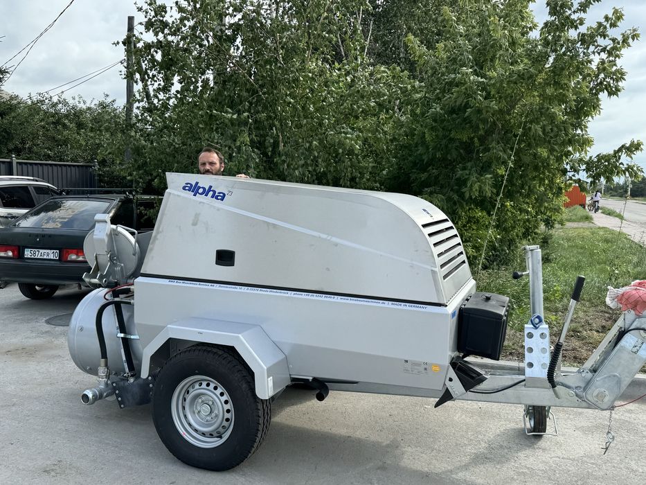 Агрегат для полусухой стяжки . Немецкий Растворонасос