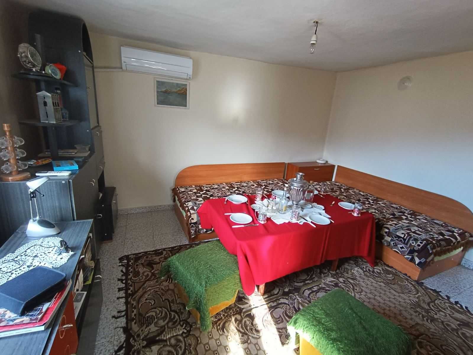 Продава се къща в кв. "Добровски"!