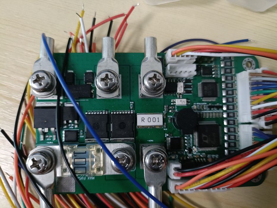 Vand BMS Ennoid 15S, 100A.