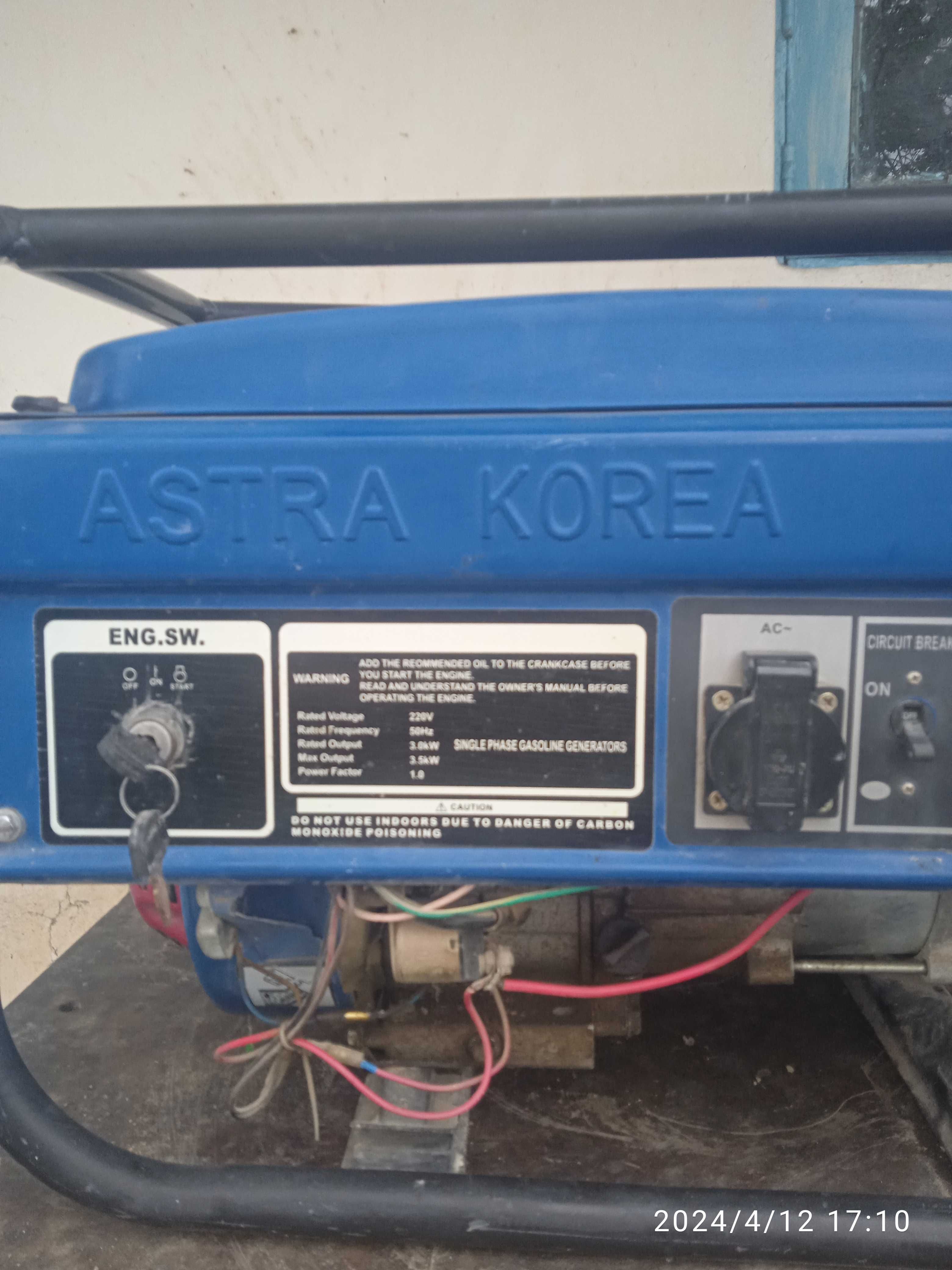 Бензиновый генератор ASTRA KOREA мощность 3.5квт б/у рабочей.