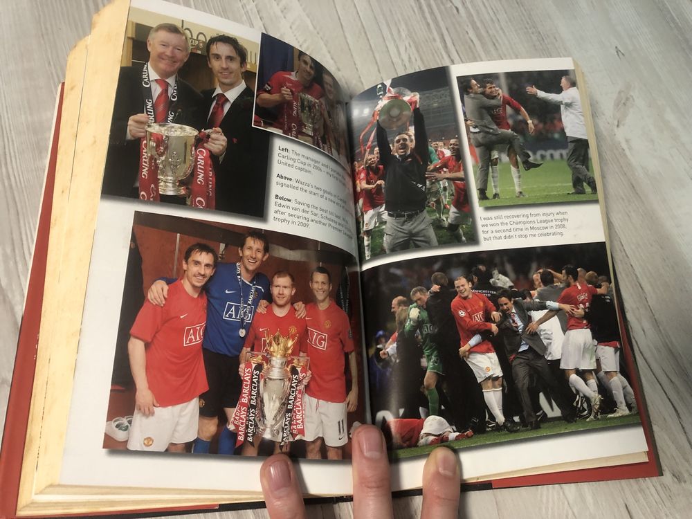 Red: My Autobiography, Gary Neville, ediție in engleză, Manchester Utd