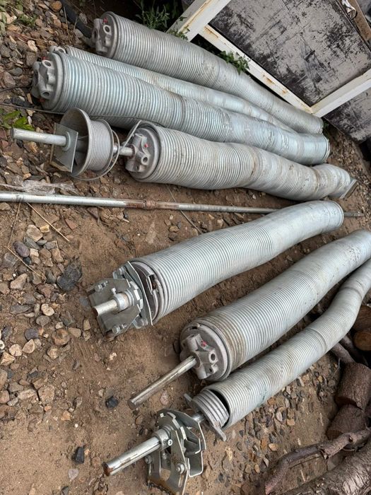 Пружины для секционных ворот.