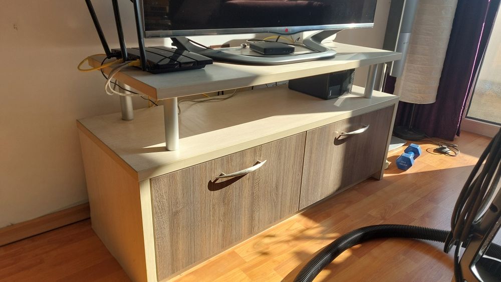 Поръчков TV шкаф - MDF