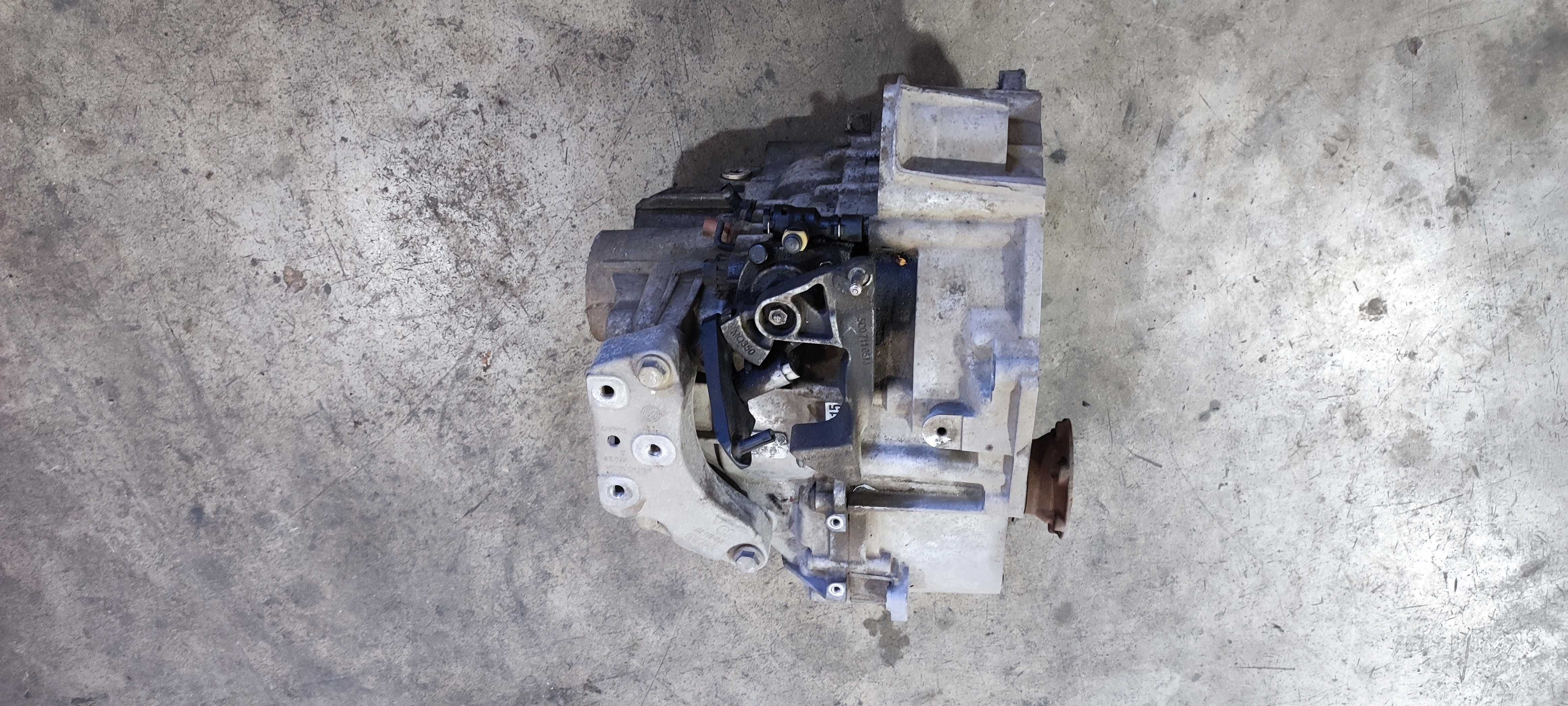 Cutie viteze manuala defecta GFZ volkswagen vw touran 2.0 TDI 150 DFE