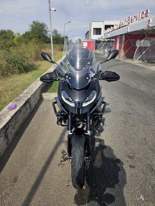 Bmw f900xr an 2024
