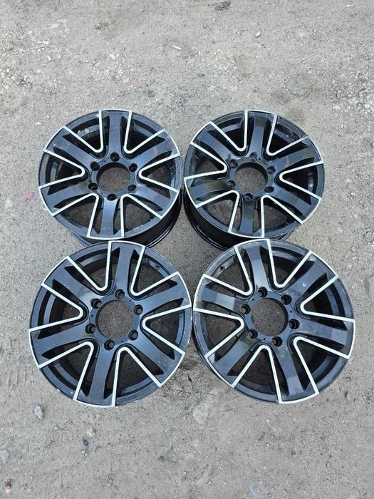 Продам комплект дисков R 16 Toyota Паджеро