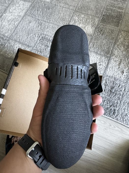 Papuci de neopren pentru sporturi acvative!