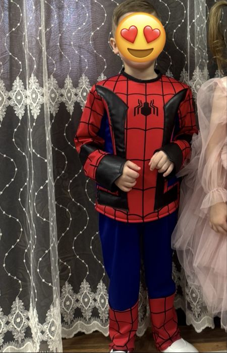 Костюм человека паука