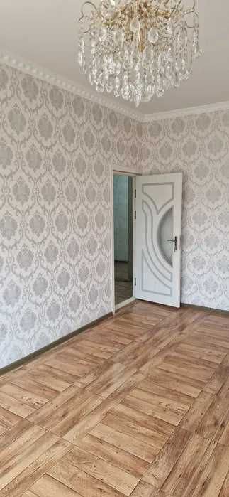 Продаётся 4-комнатная квартира в Юнусабаде, 8 квартал