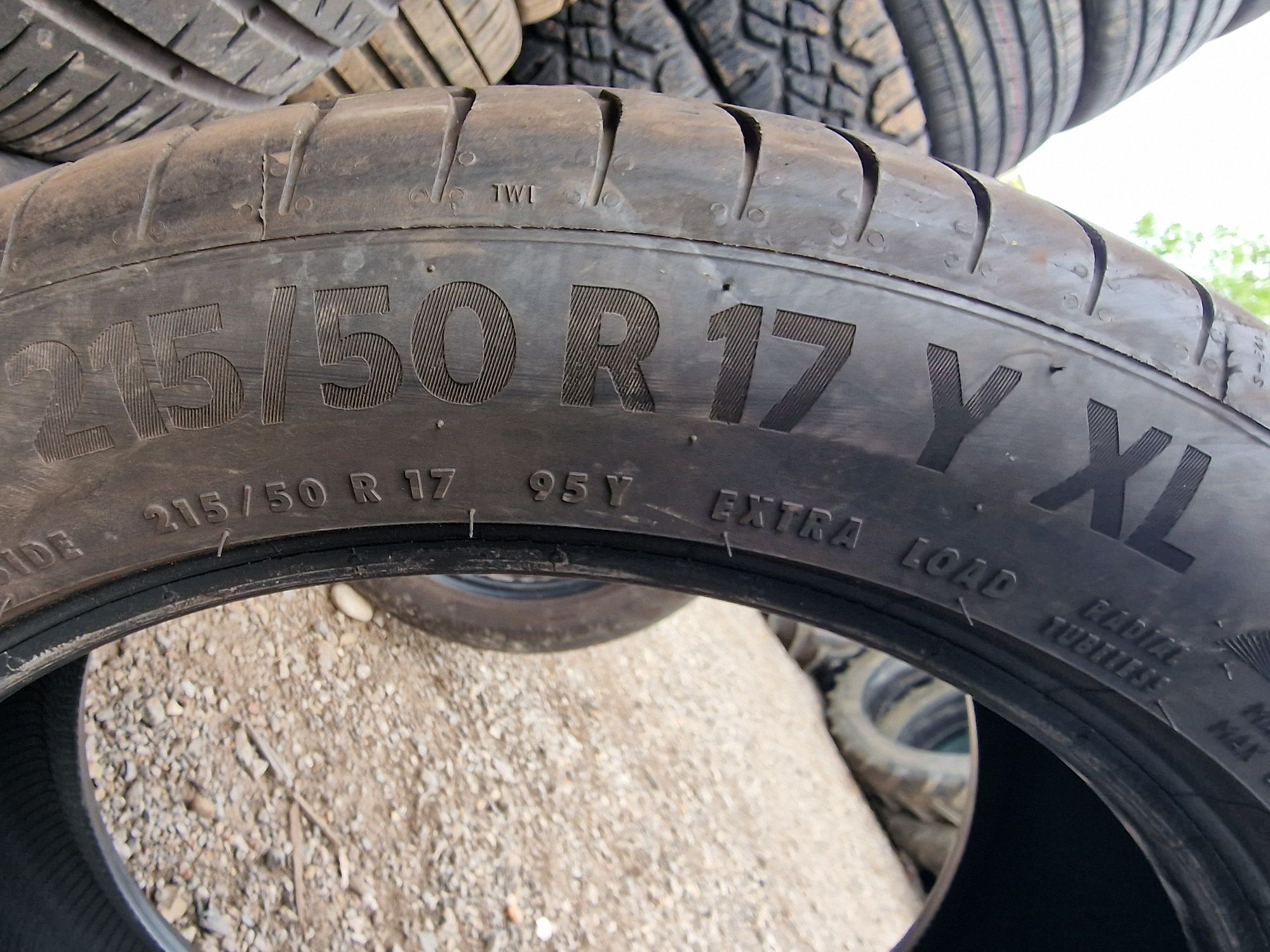 Anvelopă 215/50R17 marca Continental, DOT 2022