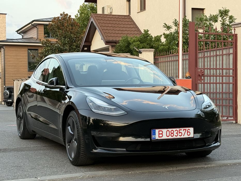 Tesla Model 3 Long Range 4x4 Pilot Avansat Activ