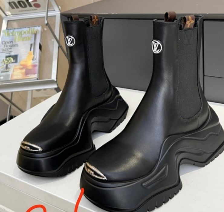 Ghete LouisVuitton 39