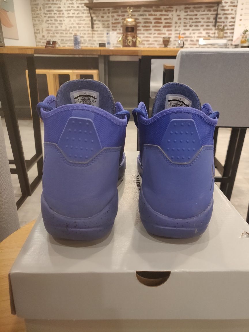 Nike Air Jordan Reveal Triple Blue номер 42