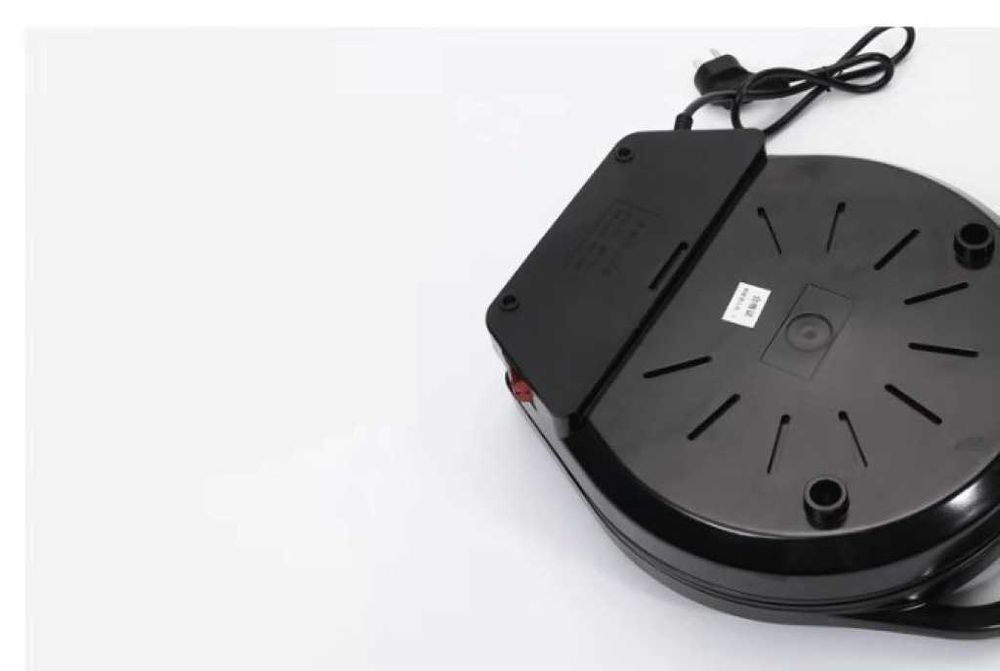 Иновативен уред за палачинки, пица и други ястия,