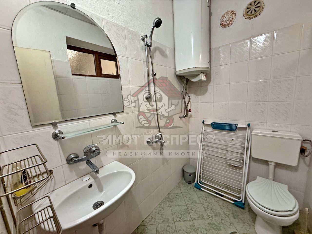 Дава се под наем Етаж от къща в Асеновград - 90 кв.м за 204 € - Снимка #10
