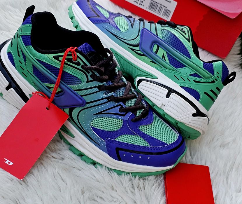 Diesel оригинални дамски сникърси 38 номер