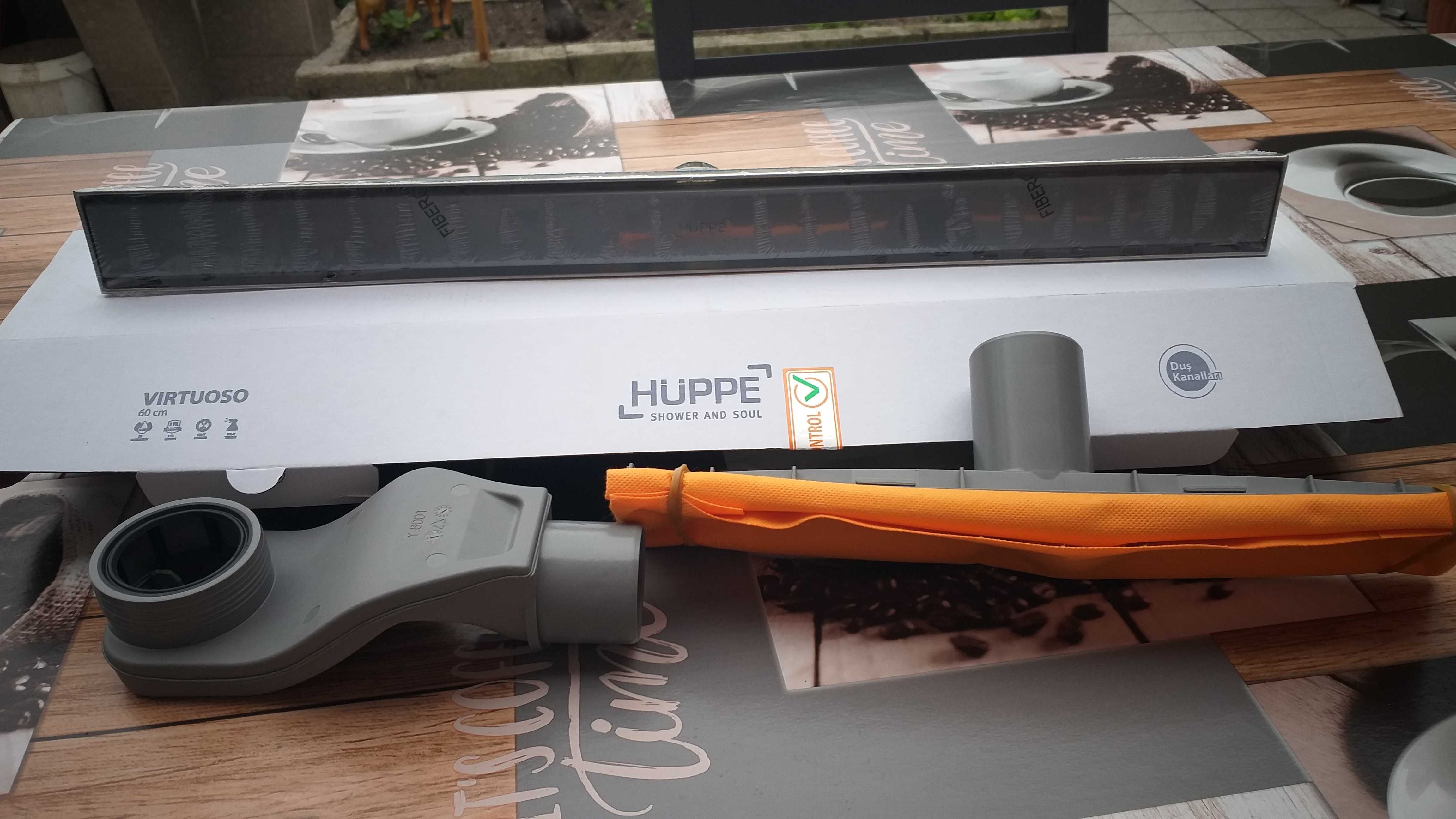Линеен сифон Huppe с плътна решетка 60 см
