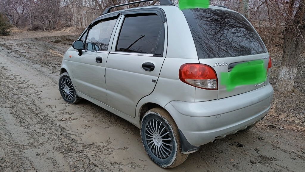 Matiz moshinadi sotiladi