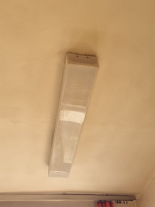 Луминисцентни осветителни тела различни видове и размери