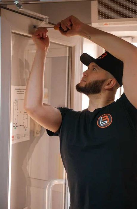 Установка доводчиков, замков. Ремонт и обслуживание. Вскрытие авто.