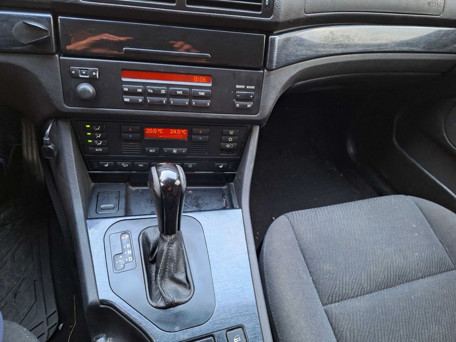 Dezmembrez Bmw E39 2.5D seria 5 limuzina cutie automata