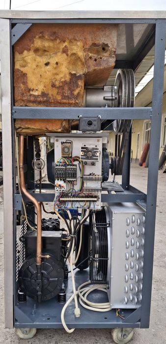 Marojna apparat frezer sotiladi