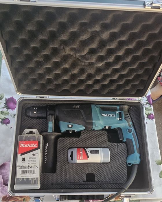 Ciocan rotopercutor Makita HR2631FT