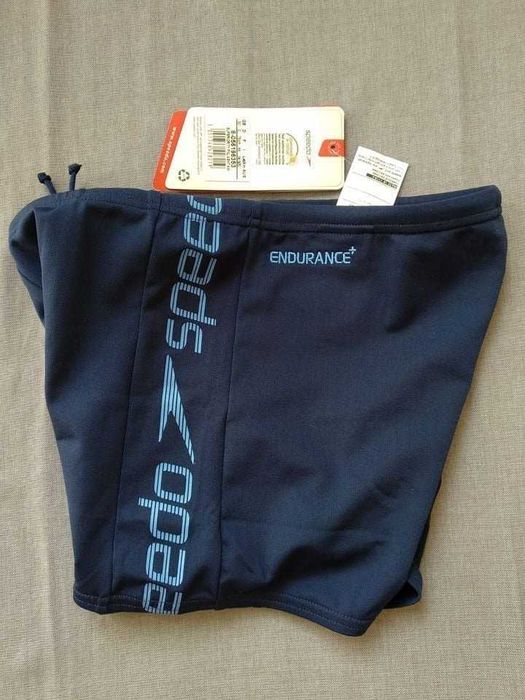 Новые  плавки на подростка  английский  бренд SPEEDO
