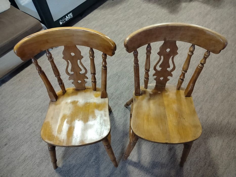 Set de două scaune vintage din lemn