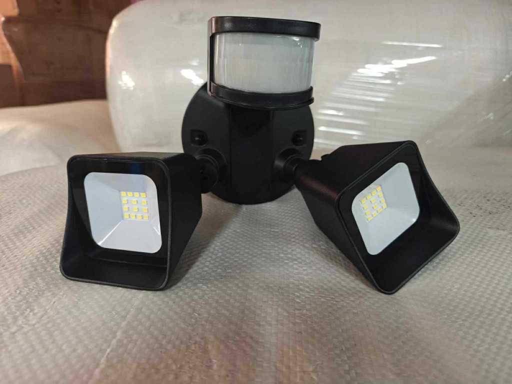 24W LED лампа с датчик за движение – 2000 lm и IP защита