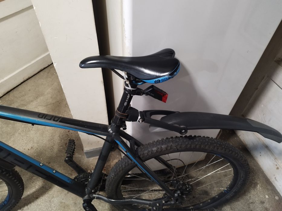 Vînd   bike Cube.