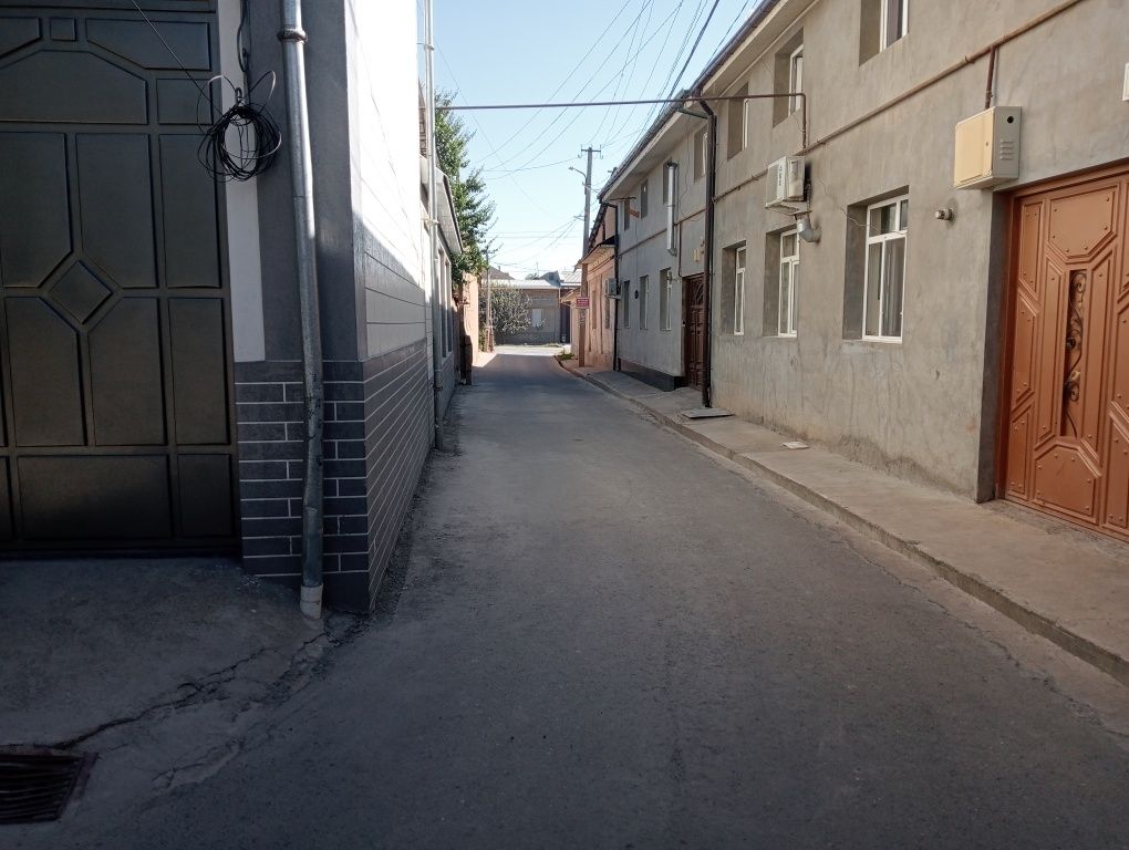 Uy xovli sotiladi arzonga
