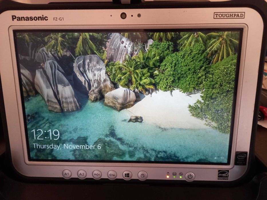 Tableta profesionala Panasonic FZ-G1