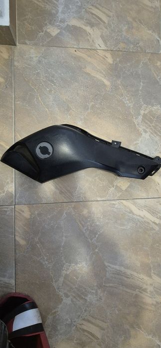 Yamaha MT 07 2014 лява страница въздохувод,резервоар