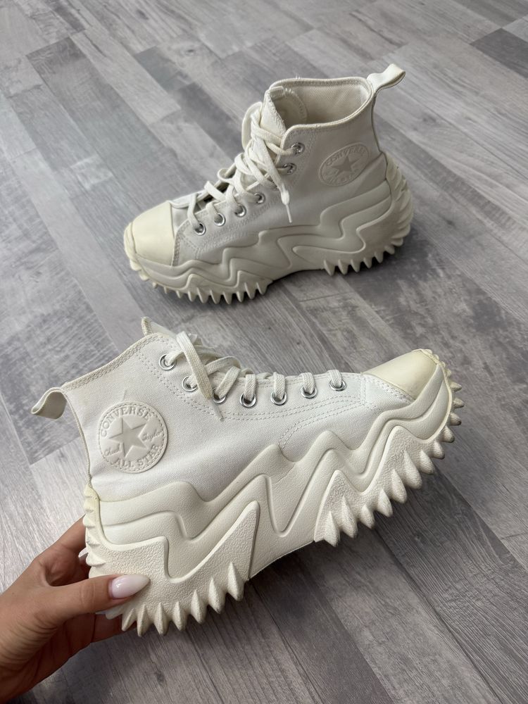 Converse Run star motion бели