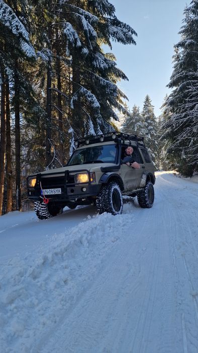 Discovery 2 . Overlanding